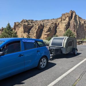 Lighweight A Toyota Matrix is towing a 1000 lb camper.